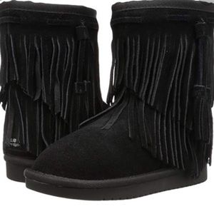 Girls Koolaburra Cable Fringe Boots by UGG- Size 1